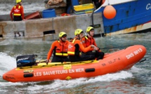 La Réunion: un marin polonais secouru après sept mois de dérive dans l'océan Indien