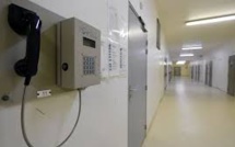 Le ministère de la Justice veut installer un téléphone fixe par cellule en prison