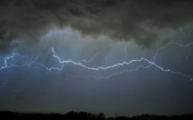 Appel à la vigilance en raison des fortes pluies et orages en cours