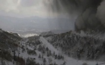 Japon: un soldat meurt dans une avalanche provoquée par une éruption volcanique
