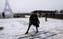 Tour Eiffel fermée et transports perturbés par la neige
