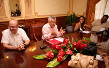 « Le Président Gaston TONG SANG propose aux leaders politiques un gouvernement d’union pour sortir notre Pays de la crise »