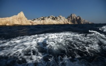 Des récifs artificiels au débouché d'un ancien égout, "l'anus" de Marseille