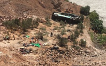 Pérou: un autocar chute dans un ravin, au moins 35 morts