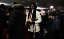 Paris: des élus ont dormi dehors, sous la neige, pour alerter sur le sort des sans-abri