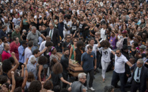 Des milliers de Brésiliens indignés font leurs adieux à l'élue noire assassinée
