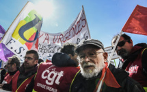 SNCF, Fonction publique: des dizaines de milliers de personnes défient le gouvernement dans la rue