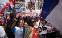 Certains barrages maintenus à Mayotte, malgré l'appel des syndicats