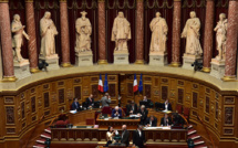 Logement outre-mer: adoption au Sénat d'une proposition de loi PS