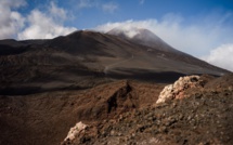 Le volcan Etna glisse lentement mais sûrement vers la Méditerranée