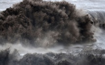 Tempête tropicale Fakir à La Réunion: deux morts dans une coulée de boue