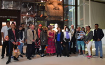 Des Polynésiens en évasan visitent le Musée du Quai Branly