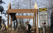 Oléoduc controversé: le gouvernement canadien veut passer en force