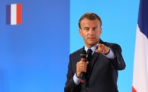 Macron appelle à "changer de méthode" pour les banlieues