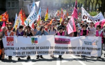 Les fonctionnaires manifestent pour leur statut et les services publics