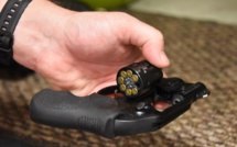 Un Américain blessé par son arme cachée dans le four de sa cuisine