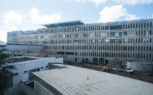 Plus d'un millier personnes défilent à Fort-de-France pour "sauver l'hôpital"