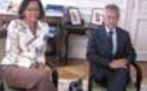 Rencontre entre Gaston Tong Sang et Marie Luce Penchard à Paris, Interview vidéo