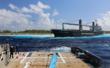 Le cargo Thorco Lineage déséchoué mais à la dérive