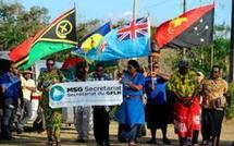 Le Groupe Mélanésien Fer de Lance fait flotter son nouveau drapeau
