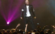 Dans un morceau de 19 minutes, R. Kelly révèle avoir été victime d'attouchements