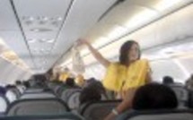 La danse d'hôtesses de l'air philippines: un hit sur YouTube et beaucoup de critiques