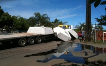Arue: 3 blocs de bétons sur la chaussée, la circulation perturbée pendant 1h 30