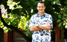 Tourisme, Le Ministre du tourisme, Steeve Hamblin, répond à Luc Tapeta, du CEPF.