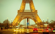 La tour Eiffel rouverte aux touristes après une grève