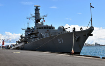 Le Navire chilien Almirante Lynch fait escale à Papeete