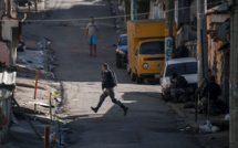 Brésil: 13 morts, dont deux soldats, dans des opérations des forces de sécurité à Rio