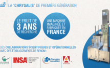 Samuel Le Bihan présente un prototype censé transformer le plastique en diesel