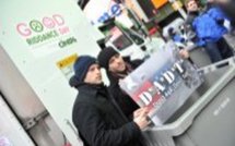 New York: une déchiqueteuse géante pour broyer les mauvais souvenirs de 2010