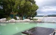 Un enfant ébouillanté dans une piscine chaude