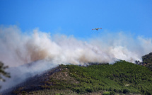 Italie: vaste incendie en Toscane, des centaines de personnes évacuées
