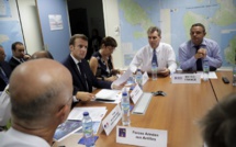 Après le chlordécone en Martinique, Macron attendu sur les sargasses en Guadeloupe