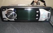 Son autoradio est volé: il le retrouve sur un site de vente d'internet
