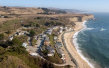 Surfeurs 1, milliardaire 0: en Californie, la plage reste ouverte à tous
