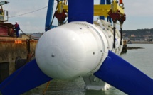 Nouvelle immersion de l'hydrolienne Sabella au large d'Ouessant