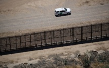 Face à l'avancée des migrants au Mexique, Trump va déployer l'armée à la frontière