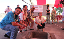 Pose de la première pierre de la salle polyvalente de Patutoa