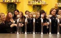 TENDANCE - Les femmes en talons aiguilles aussi aiment la bière