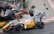 Nouvel accident violent sur le circuit de Macao: 5 blessés, dont une pilote de 17 ans