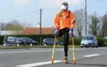 Sur une jambe et à béquilles, la course folle d'un Béarnais contre le cancer