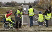 Mobilisation en recul pour la cinquième journée des "gilets jaunes"