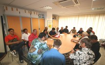 Visite de courtoisie du Capitaine du Tûranor PlanetSolar