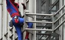 Dubaï : le Spiderman français s'attaque lundi à la plus haute tour du monde