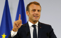 "Gilets jaunes": Macron demande aux partis et syndicats de lancer un appel "clair et explicite au calme"