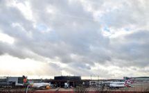 Des drones paralysent l'aéroport londonien de Gatwick peu avant Noël