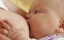 Les dons de lait maternel via le web peuvent nuire à la santé de bébé